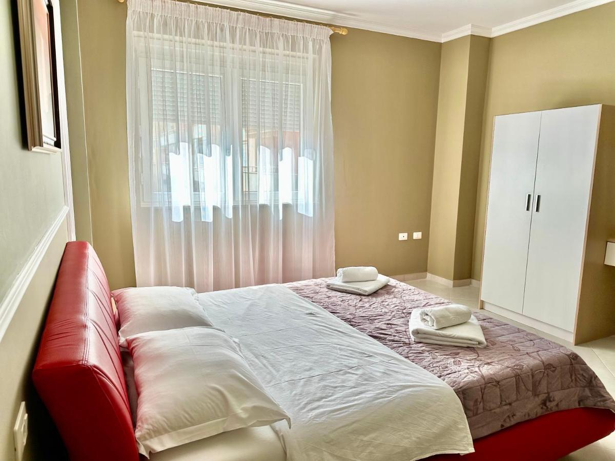 Family Suite Residence Vlore Ngoại thất bức ảnh