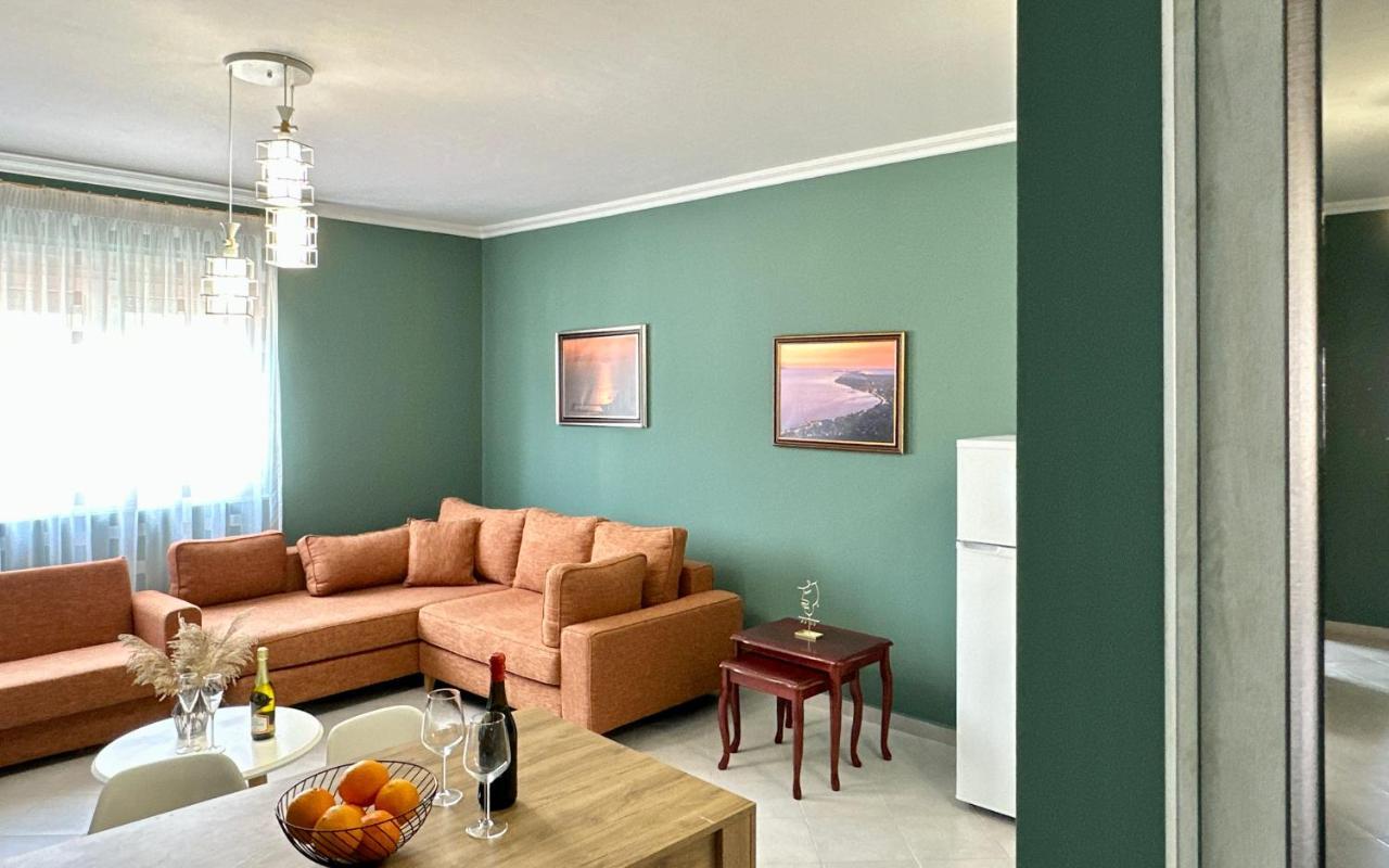 Family Suite Residence Vlore Ngoại thất bức ảnh