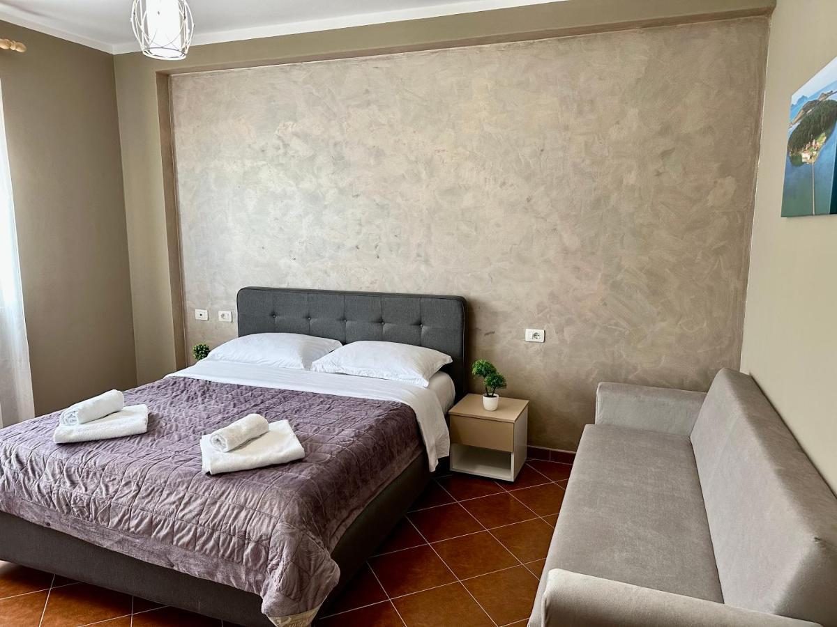 Family Suite Residence Vlore Ngoại thất bức ảnh