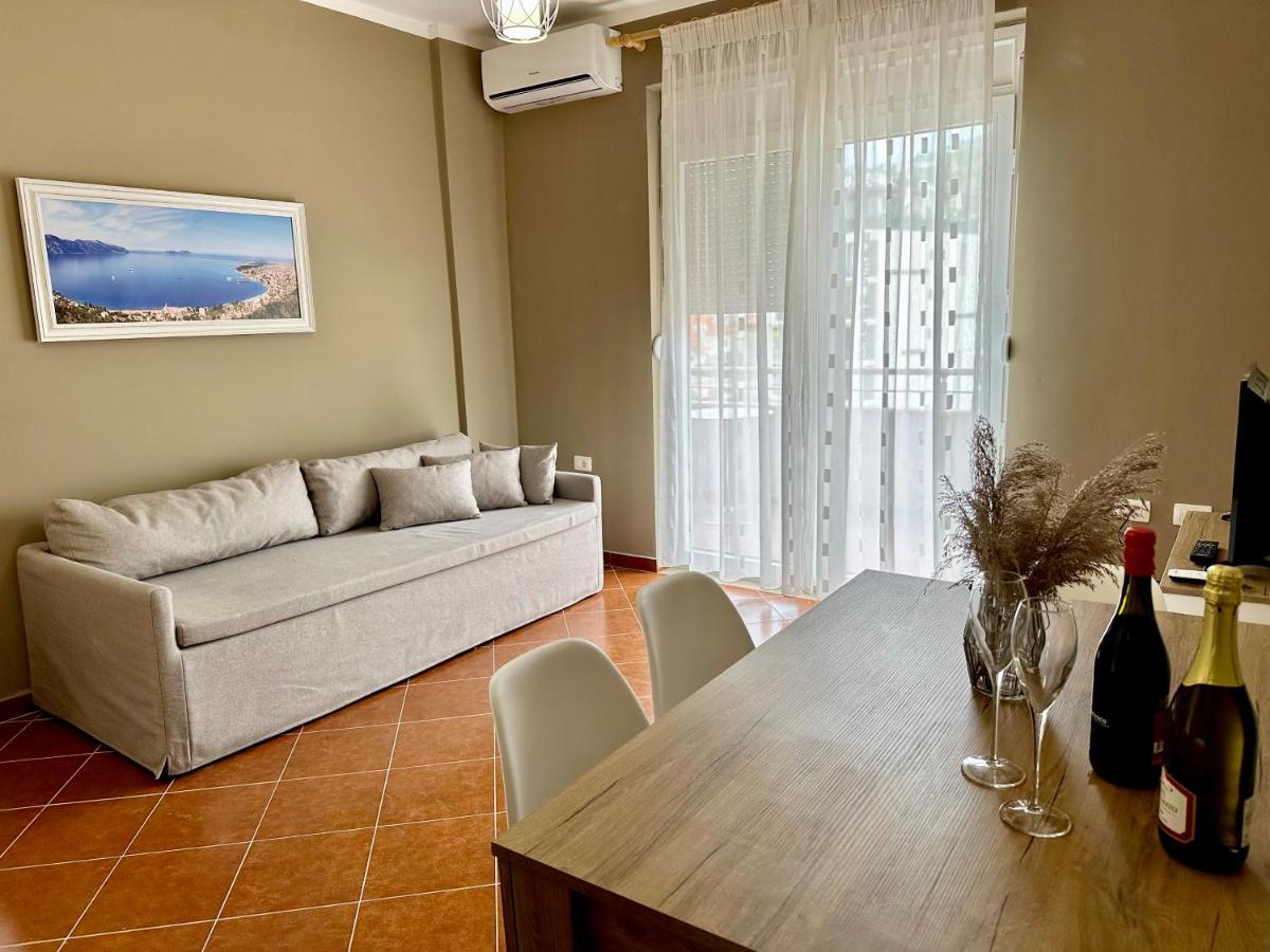 Family Suite Residence Vlore Ngoại thất bức ảnh