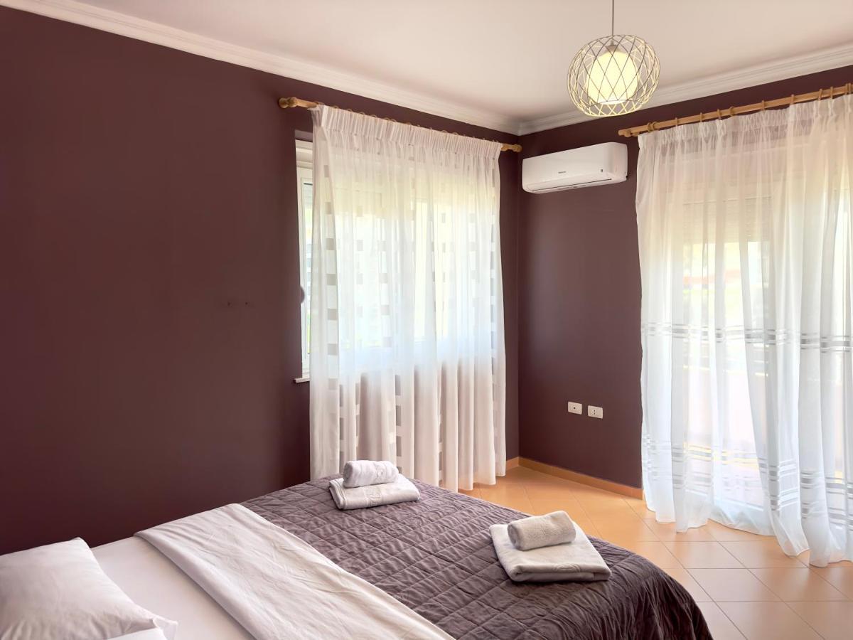 Family Suite Residence Vlore Ngoại thất bức ảnh