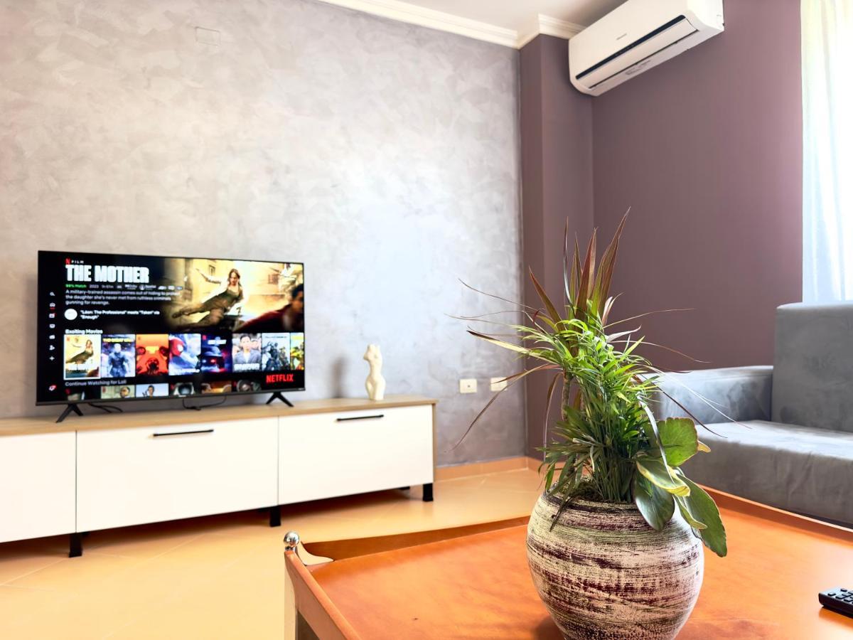 Family Suite Residence Vlore Ngoại thất bức ảnh