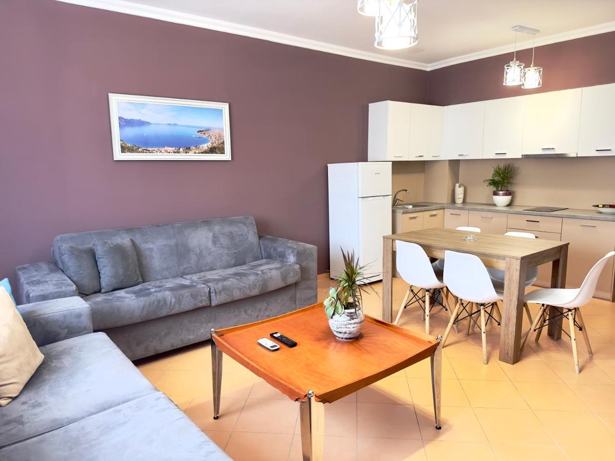 Family Suite Residence Vlore Ngoại thất bức ảnh