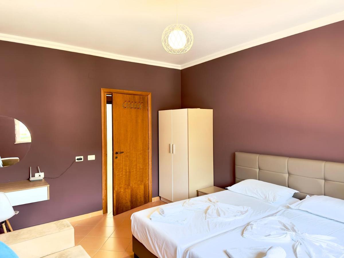 Family Suite Residence Vlore Ngoại thất bức ảnh